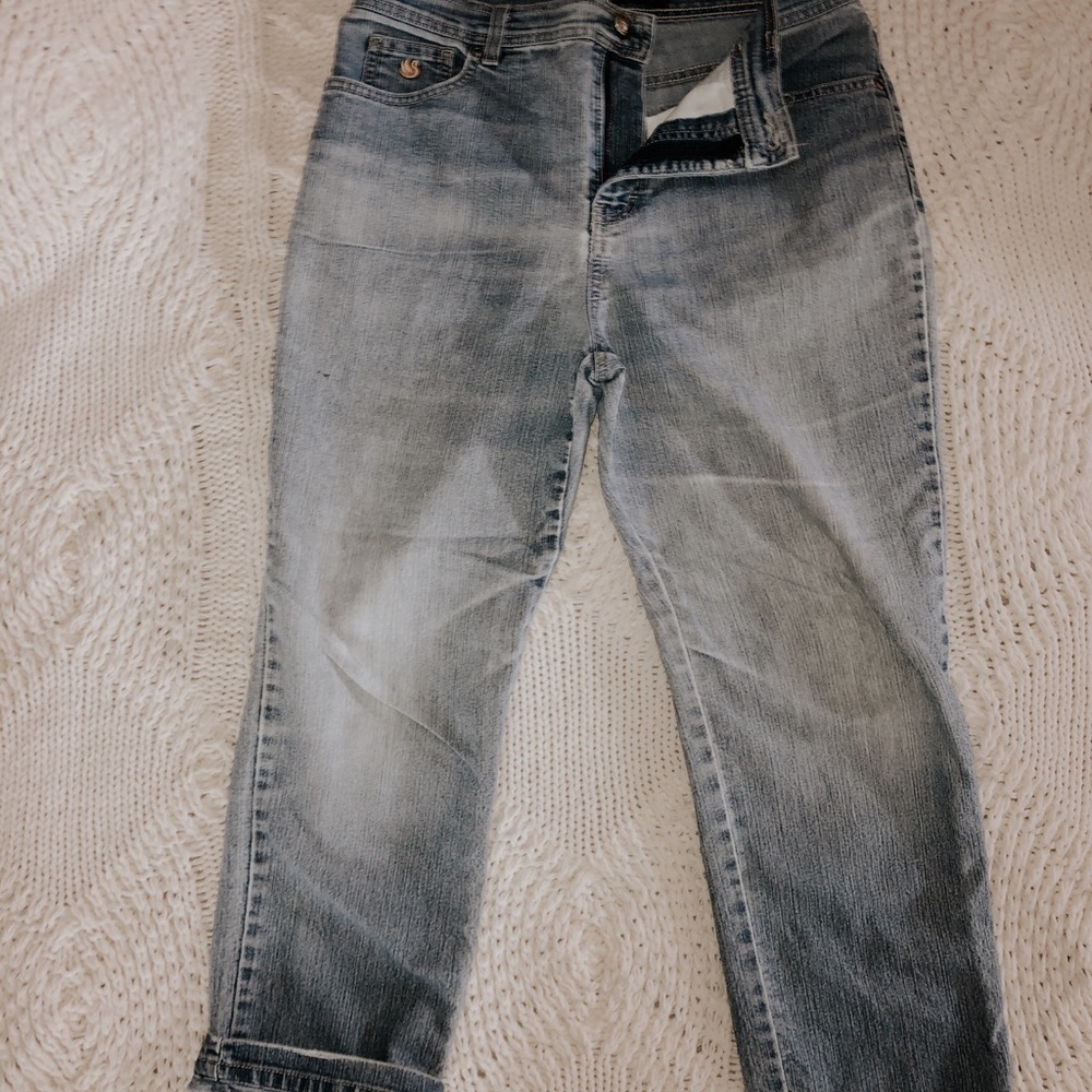 light mom jean